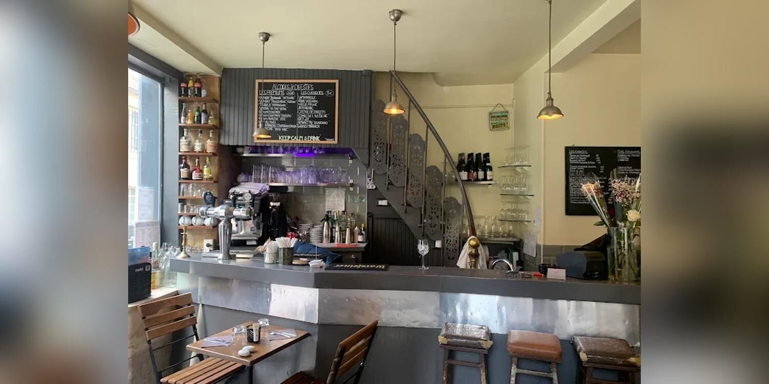 B.D.J Café, restaurant