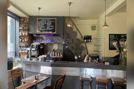 B.D.J Café, Restaurant Paris St Gervais #0