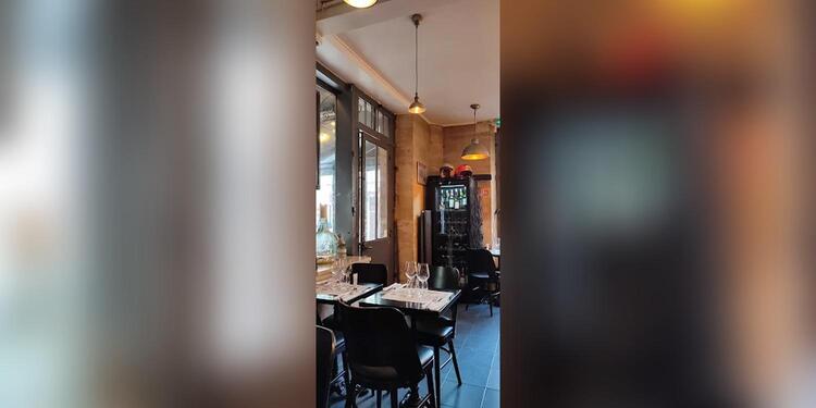 B.D.J Café, restaurant