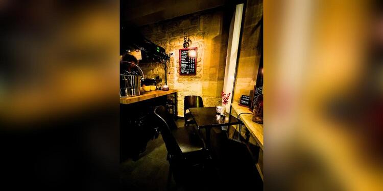 B.D.J Café, restaurant