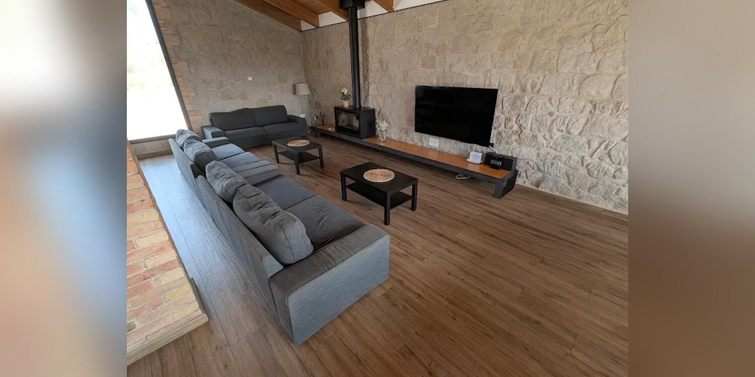 El Salvans, rental_room