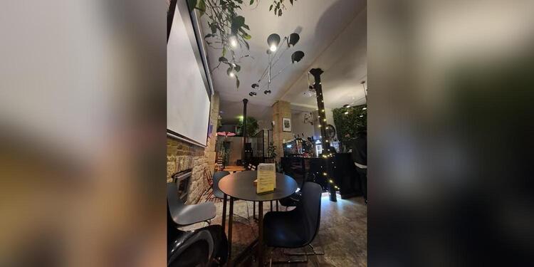 Café bar Rollin, bar