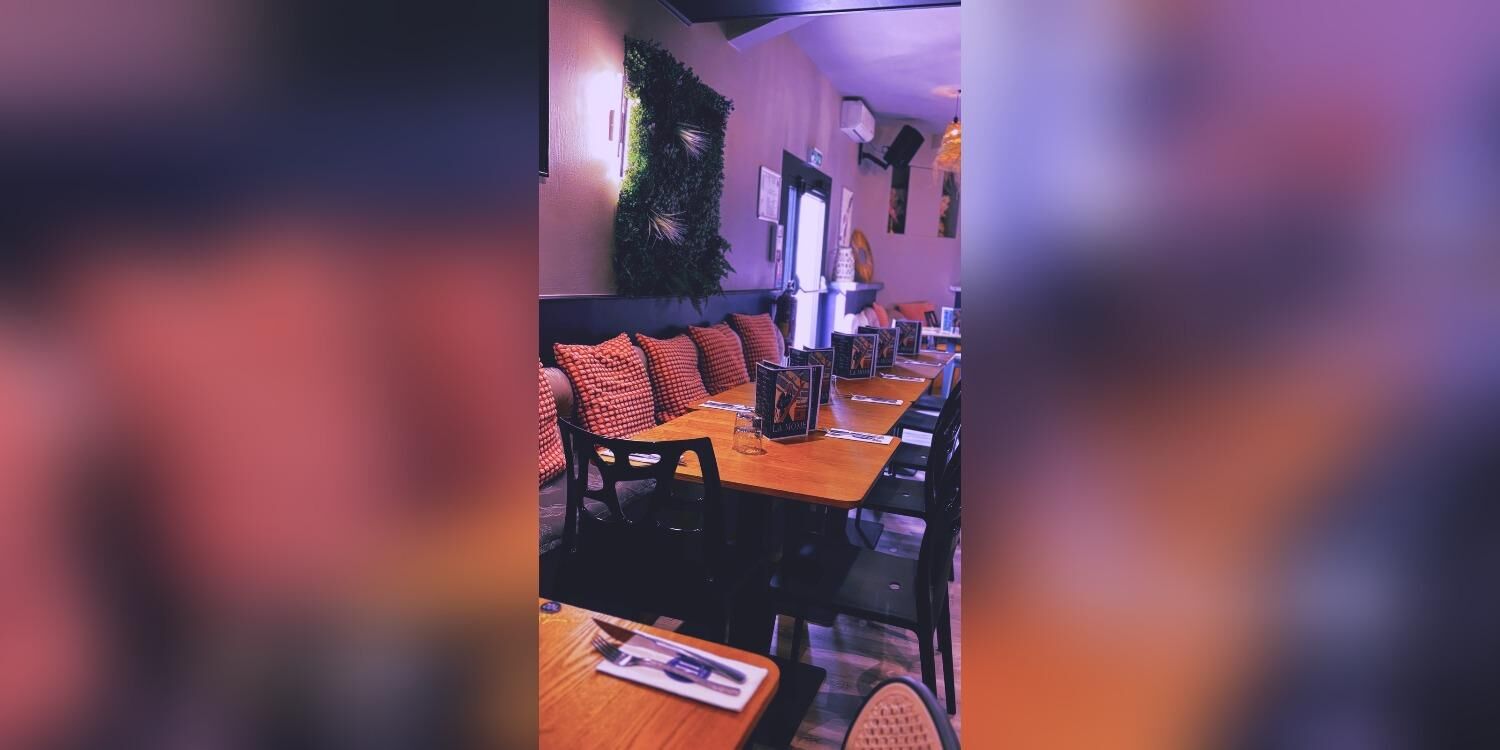 La Ville En Rose By La Môme, restaurant