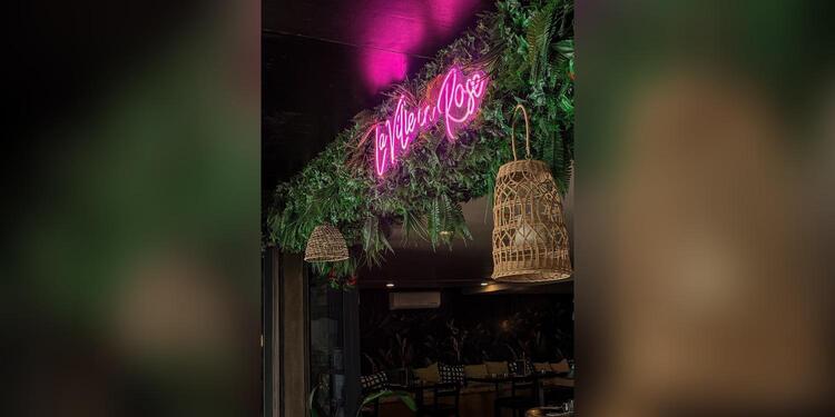 La Ville En Rose By La Môme, restaurant