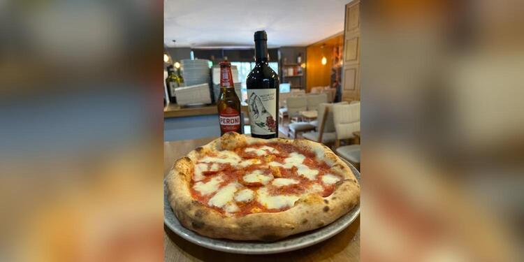 Pizzeria Gondola Barcelona, bar