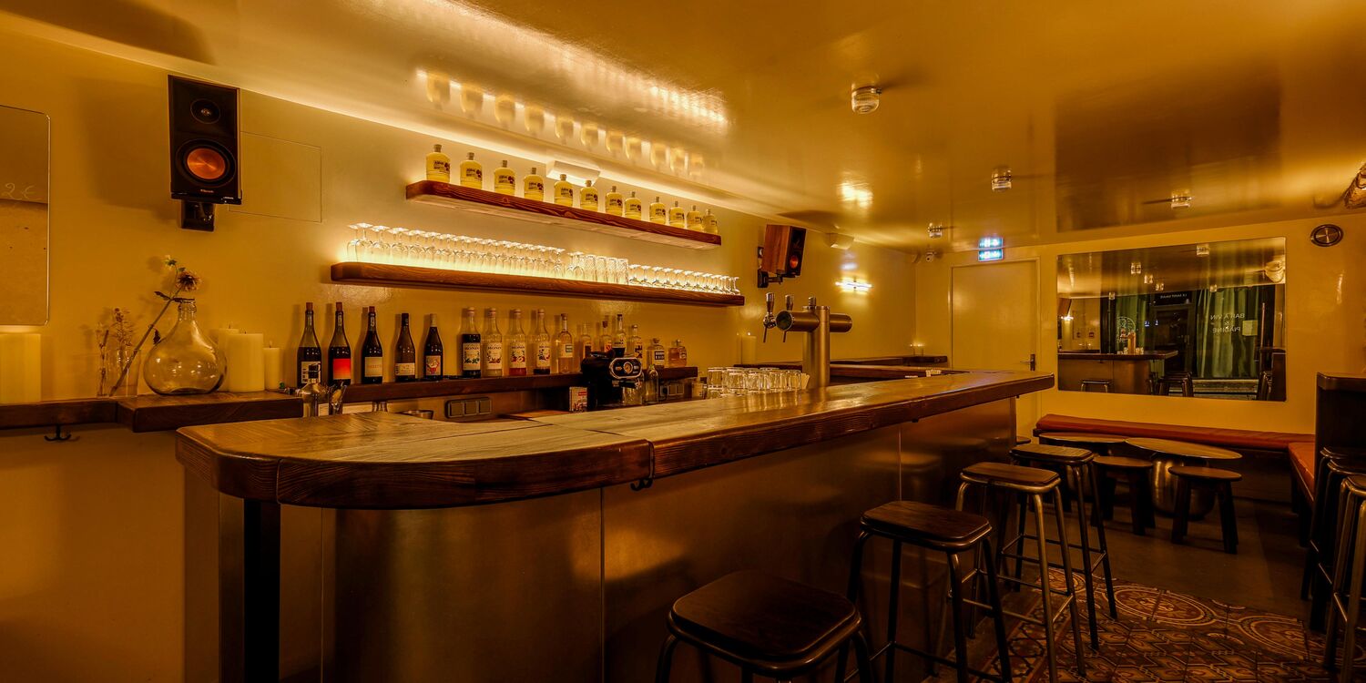 Chez Alfred & Léon, bar