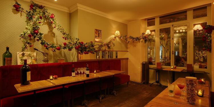 Au Père Fouettard, bar