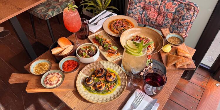 Altamaro (ex: Saint Andrew's Pub), bar