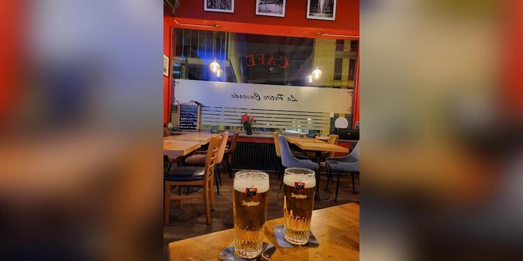 La Petite Cascade, bar