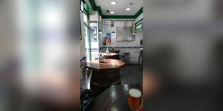 Bar Entre Cáceres y Badajoz, bar