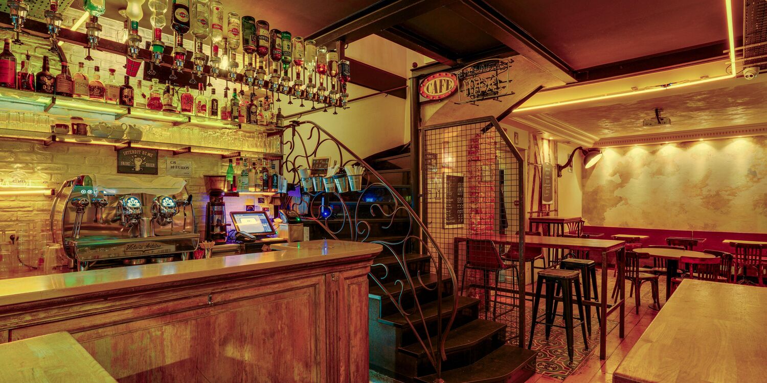 Le Barouf, bar, Rez-de-chaussée