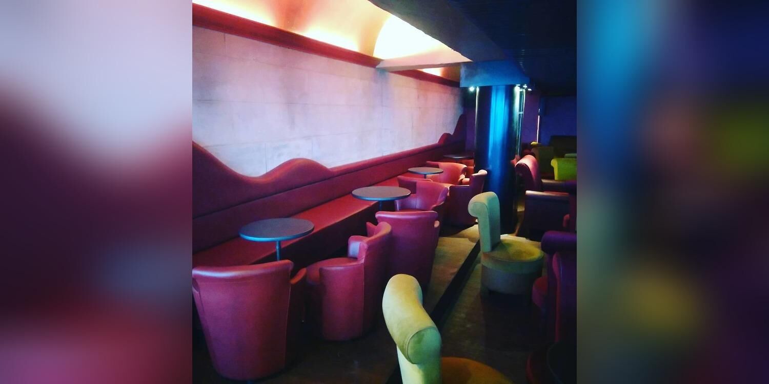 Le Floor, bar