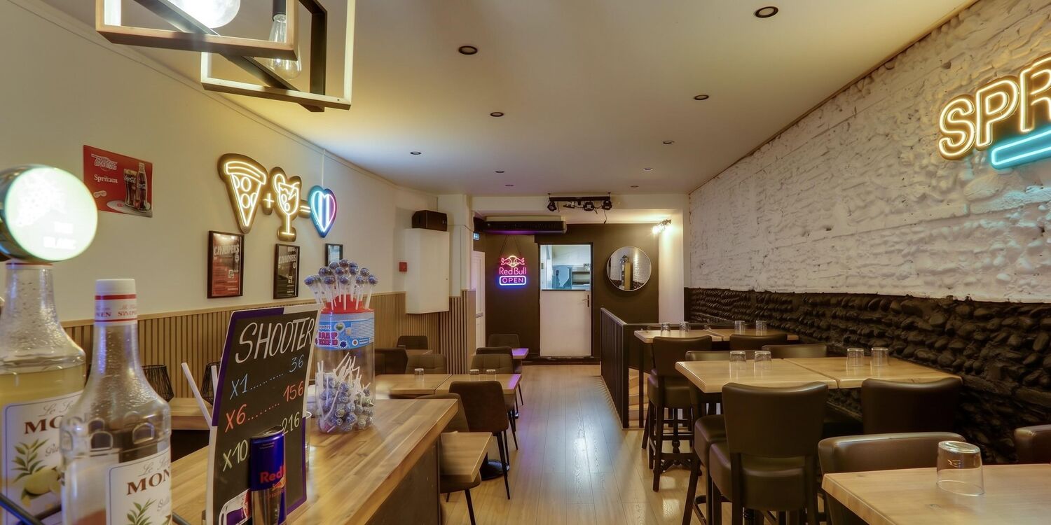 Spritzza | Pizzeria & Spritz Bar |, bar