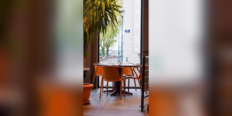 Brasserie Aux Antipodes, bar