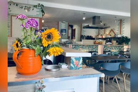 Casa Chloé, Restaurant Lyon Gorge de Loup #0