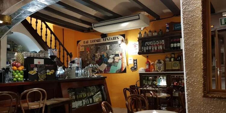 Ina Italian Food & Drinks, bar