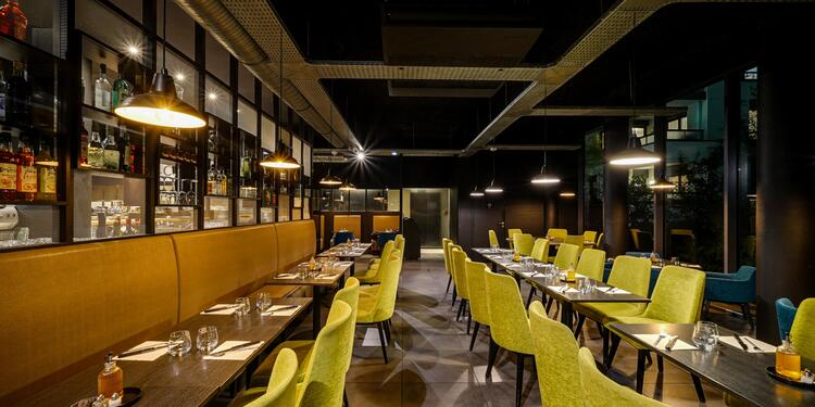 Milano Trattoria, bar