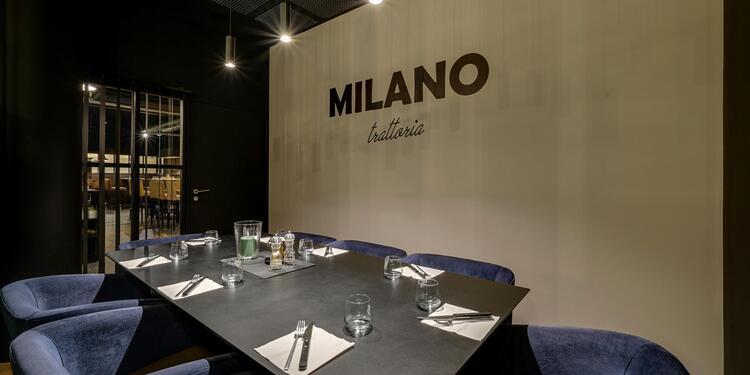 Milano Trattoria, bar