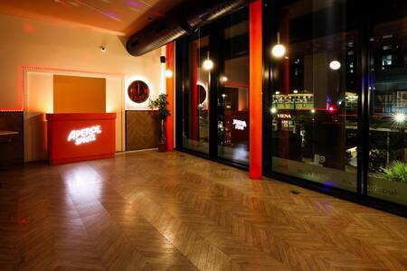 Mandoni, Bar Barcelona Les Corts #0