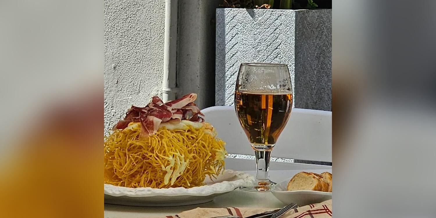 CASA CAVA - RESTAURANT DE TAPES  COPES, bar