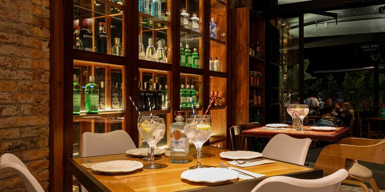 Casa Cava, bar