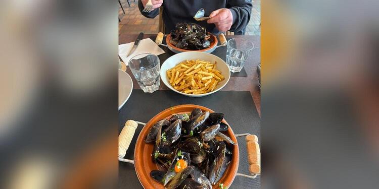 Chez Sam, restaurant