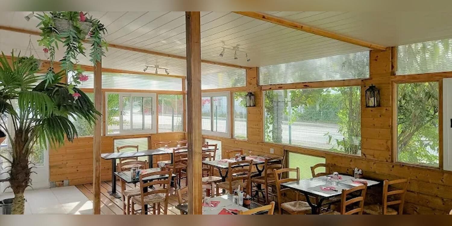 Chik'R restaurant, restaurant