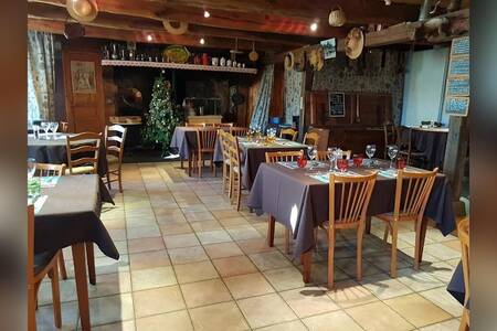 La grange aux fleurs, Restaurant Champs-sur-Tarentaine-Marchal  #0