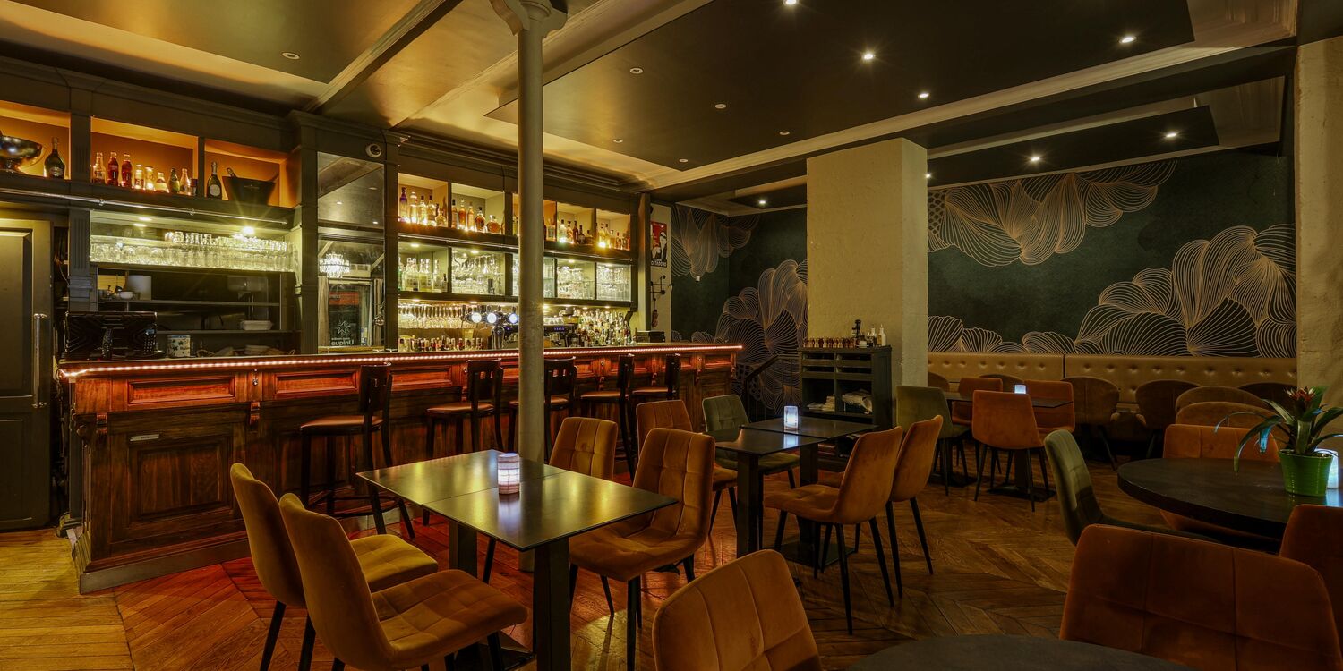 Le Huitième Arrt, bar