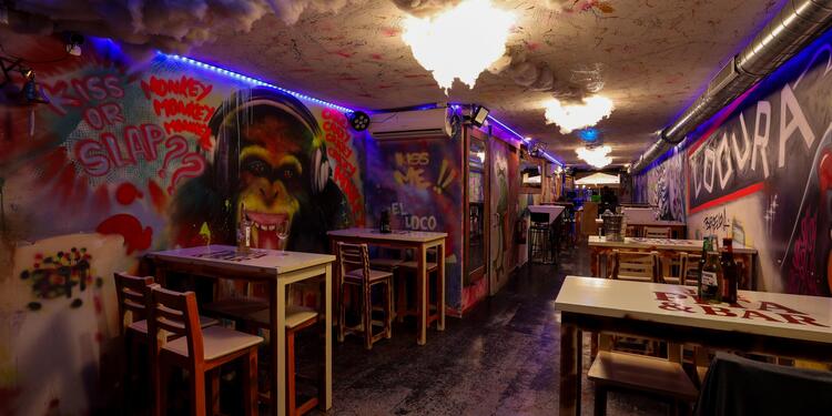 Just Pita y Bar, bar