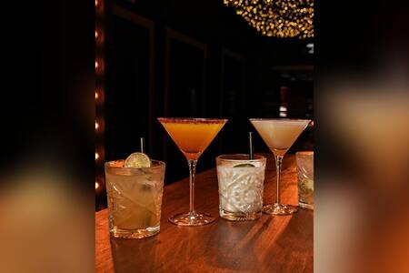 SINGULAR Copes i Billars, Bar Barcelona La Sagrera #0