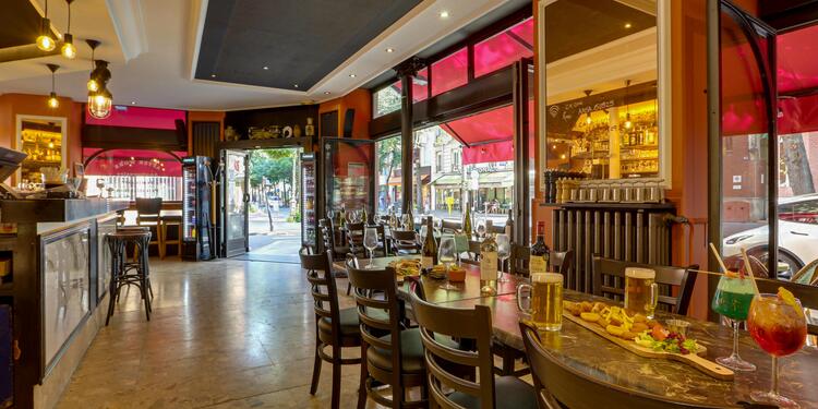 Le CM Café (ex: Capitaine M), bar