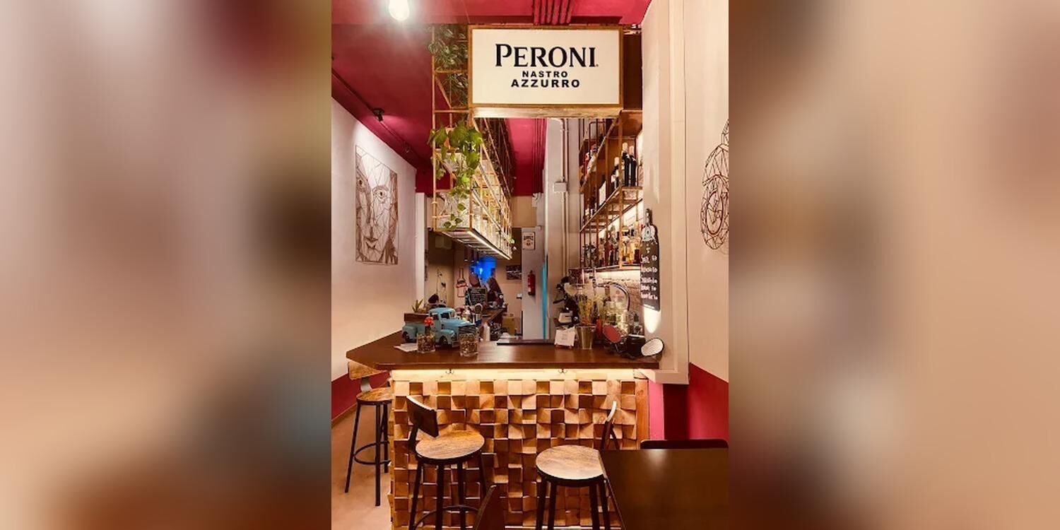 La Vespa Burger Bar, bar