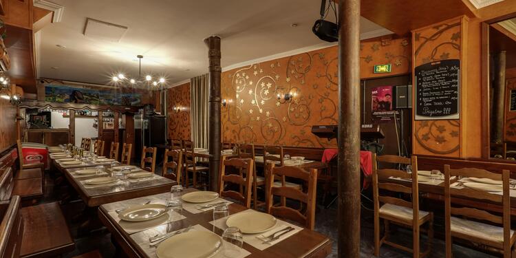 Dimanche, restaurant