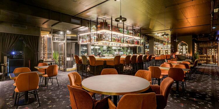 Poolette, bar