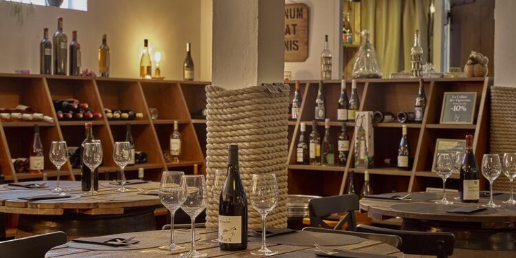 Le Cellier des Vignerons, bar