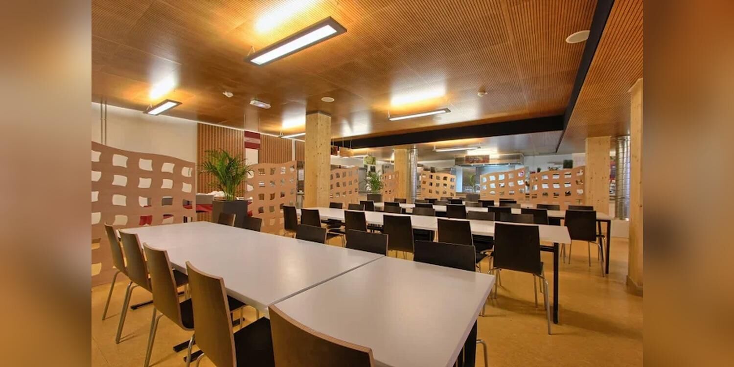 Auberge de jeunesse HI Yves Robert, bar