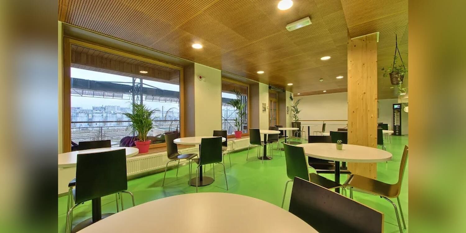 Auberge de jeunesse HI Yves Robert, bar