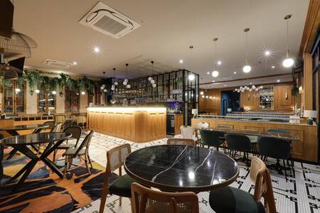 Paris Pontoise, Bar Pontoise Saint Martin #0