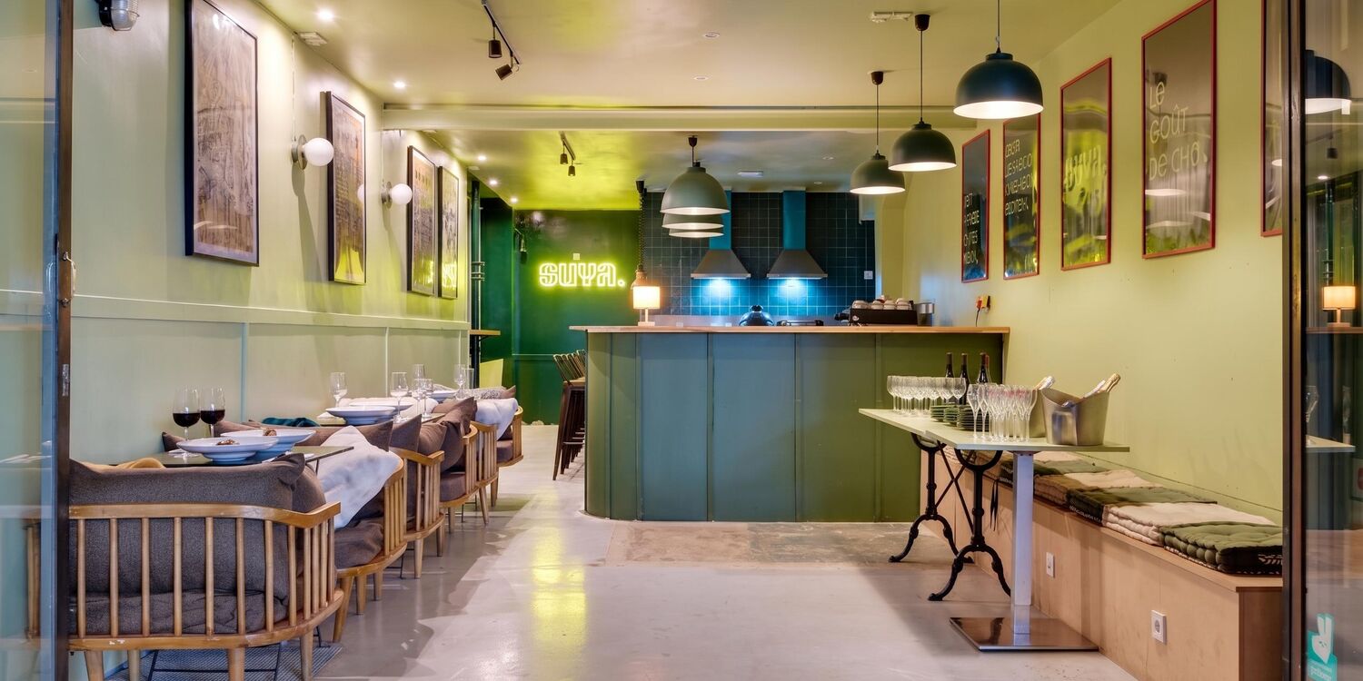 Little suya, bar