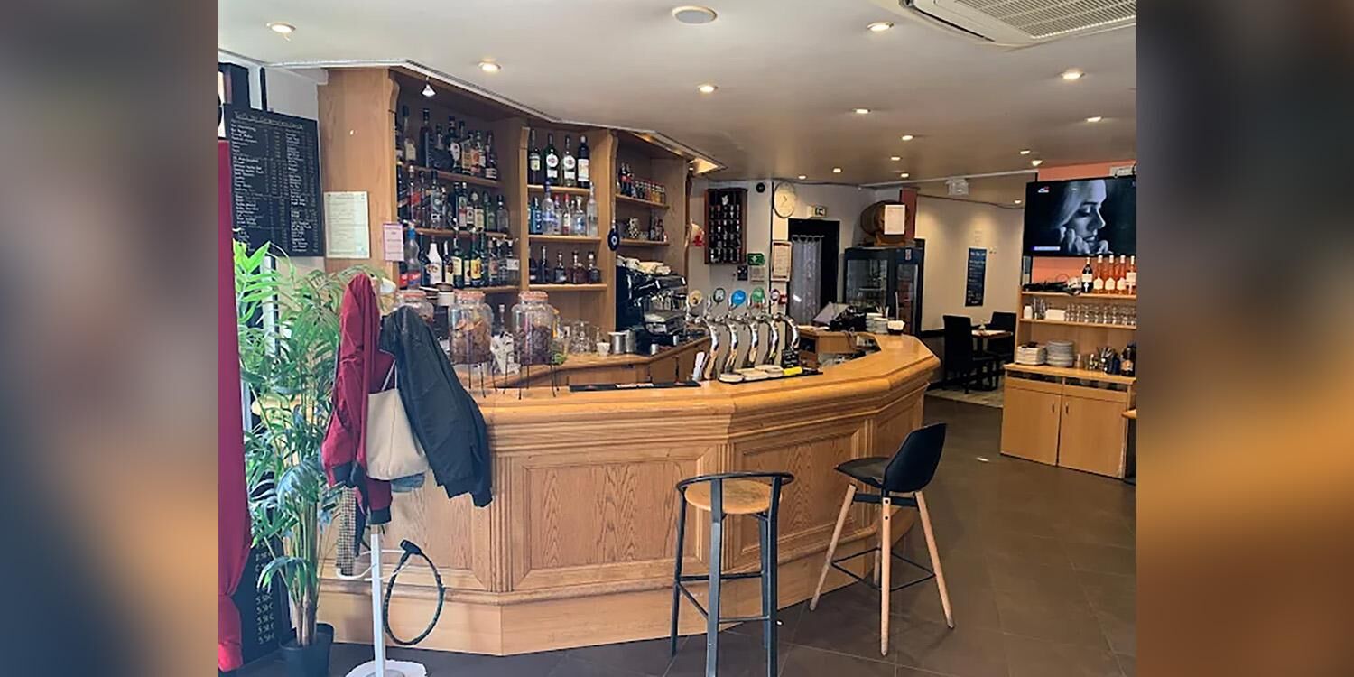 Le Grand Café Châtillon, bar