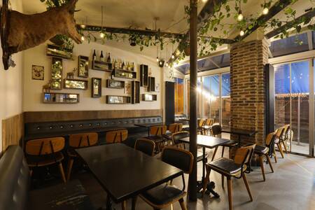 Le Cerf, Bar Vincennes Place Bérault #0