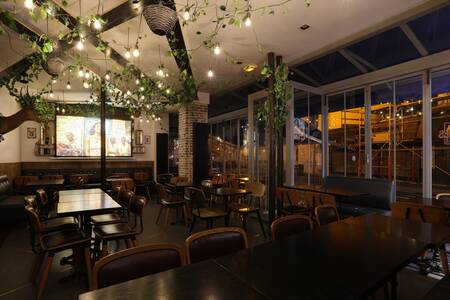 Le Cerf, Bar Vincennes Place Bérault #0