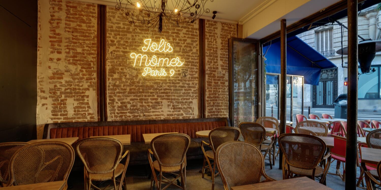 Les Jolis Mômes, bar