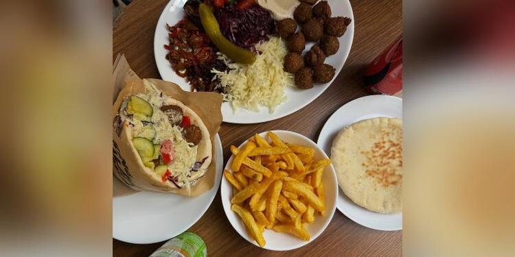 King Falafel Palace Restaurant, restaurant