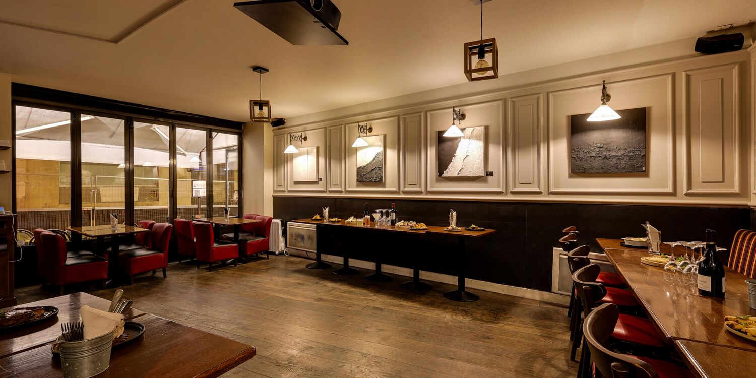 Le Rocher Saint Lazare, bar