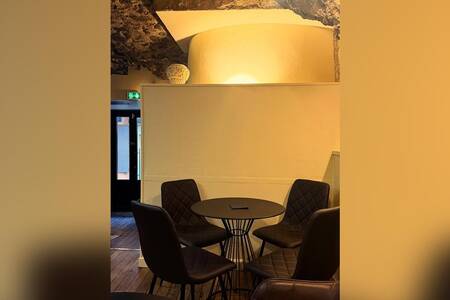 Carline, Bar Cannes Suquet #0