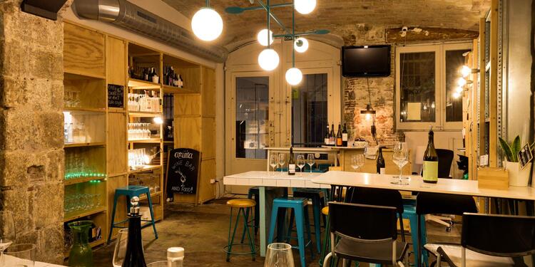Agüita wine club, bar