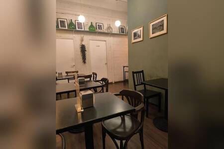 Serenata Panini & Commestibili, Restaurante Barcelona L'Antiga Esquerra de l'Eixample #0