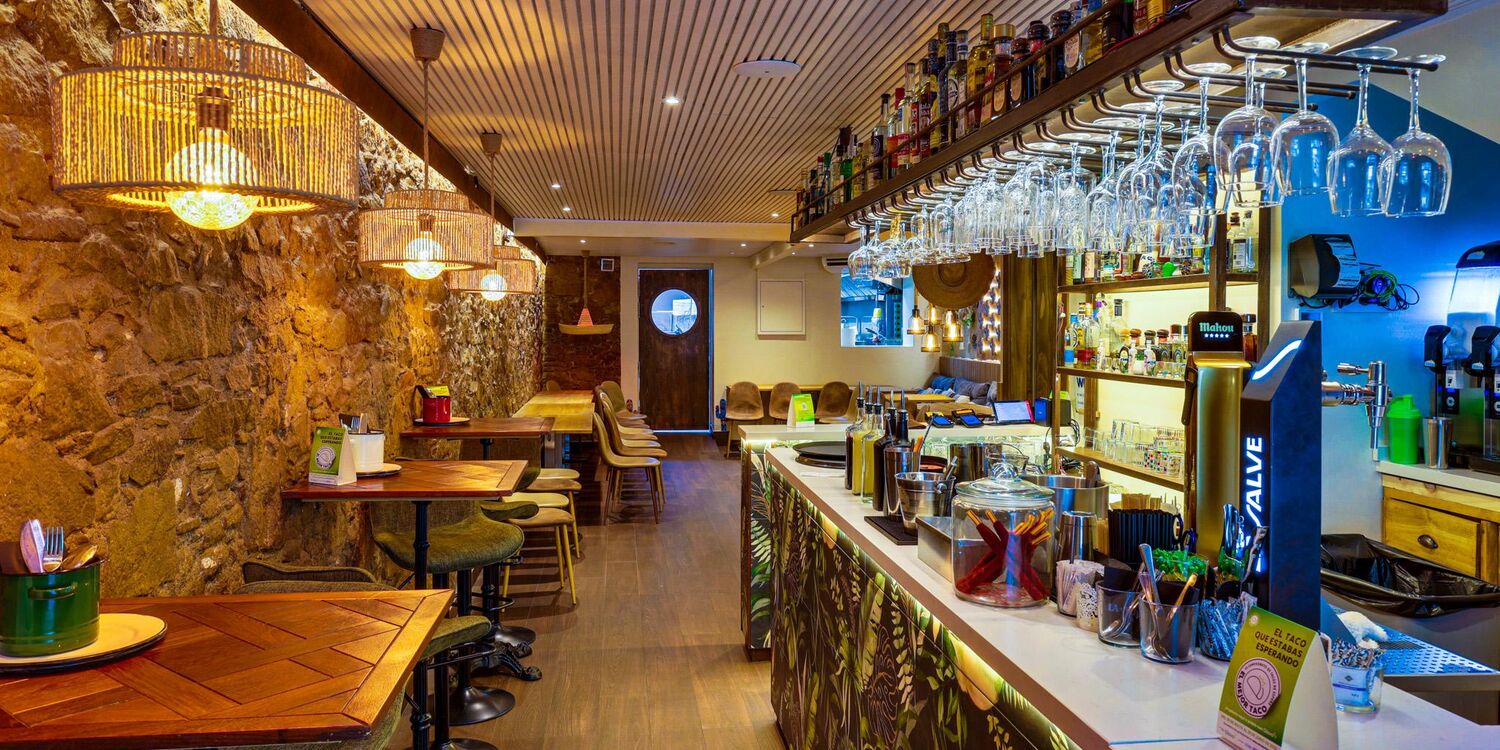 La Mafia Mexicana, bar